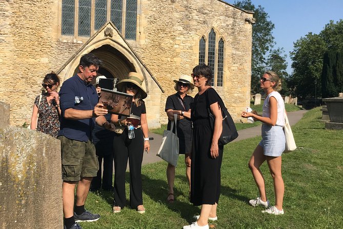 Downton Abbey Black Taxi Tour from London with Highclere Castle - A private black taxi day out of London’s rush