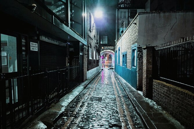 Dr Blood's Jack the Ripper Tour - The Ten Bells pub stop: a story point with real atmosphere