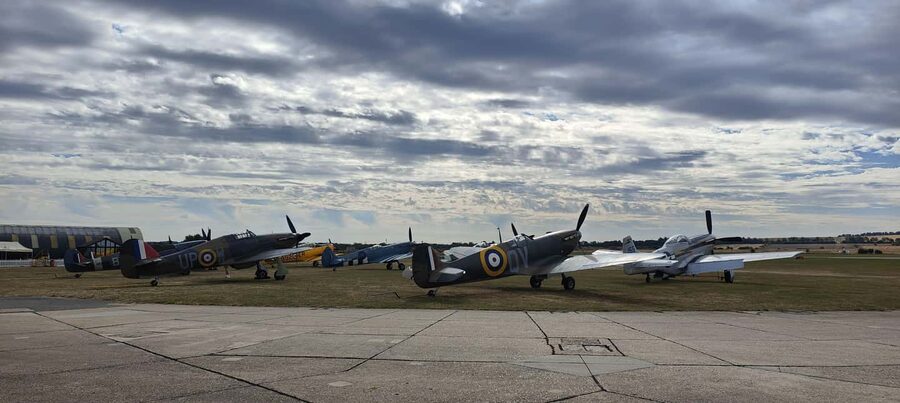 Duxford IWM Air Museum Private Day London HotelPickup Option - Small details that can change your day