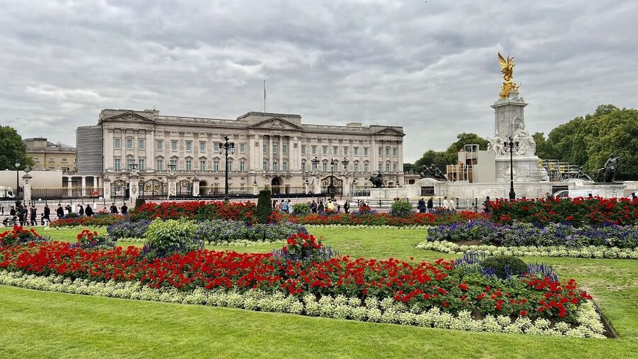 Early Access:Tower of London Opening Ceremony & Royal London - Key things that make this tour worth your time
