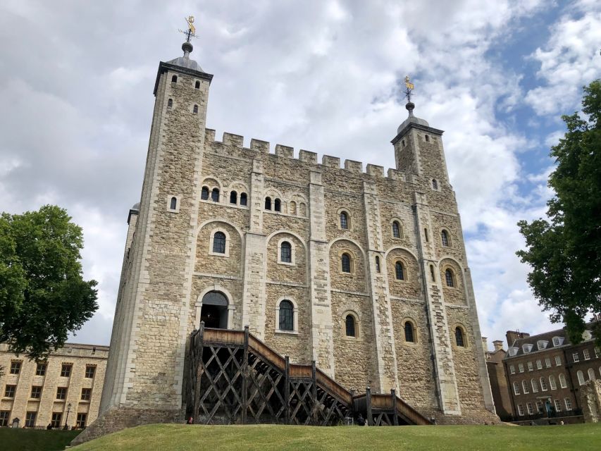 Early Access:Tower of London Opening Ceremony & Royal London - The Thames cruise to Westminster: views, pace, and a quick reset