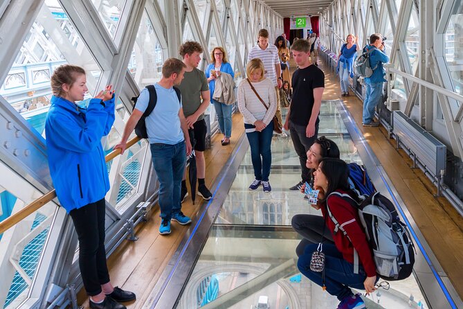 Easy Access Tower Bridge and Engine Room & Scenic Thames Cruise - Logistics that matter: meeting point, pacing, and shoes