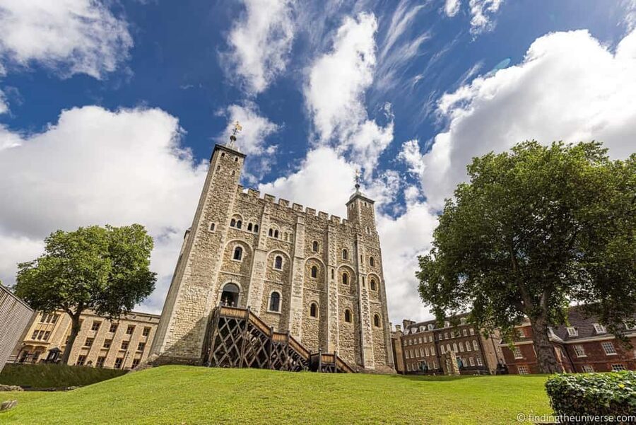 Easy Access Tower of London Royal Secrets & Scandals Tour - Chapels and the spiritual side of kingship