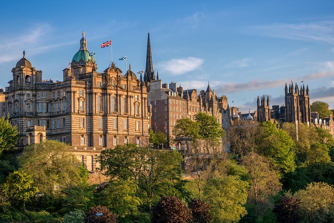 Edinburgh Rail Trip from London with Castle entry and Hop-on Hop-off bus - Who this London–Edinburgh day trip fits best