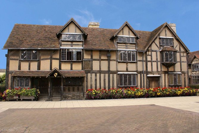 England in One Day: Stonehenge, Bath, the Cotswolds and Stratford-upon-Avon Day Trip from London - Coach ride comfort: air-conditioned, professional guide, and capped group size