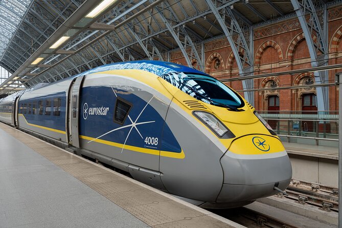 Escorted Paris Day Trip: Eiffel Tower, Notre Dame & Lunch Cruise - Getting back to London: don’t play chicken with Eurostar