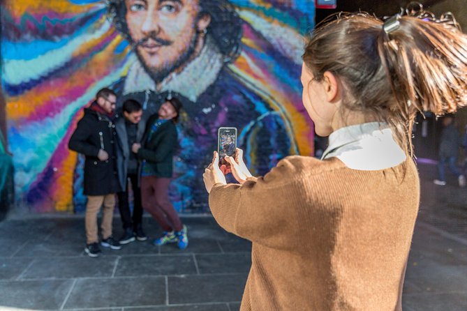 Essential London: Must-Sees and Hidden Gems (Private Tour) - Westminster Abbey Exterior Views and the Royal Park Stroll Toward Churchill War Rooms