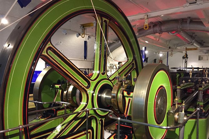 Explore Tower Bridge & London's Top 30 Landmarks Tour - Borough Market and London Bridge: food energy with major skyline clues