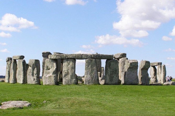 Extended visit: Windsor Castle & Stonehenge - A long day outside London: why the early start matters