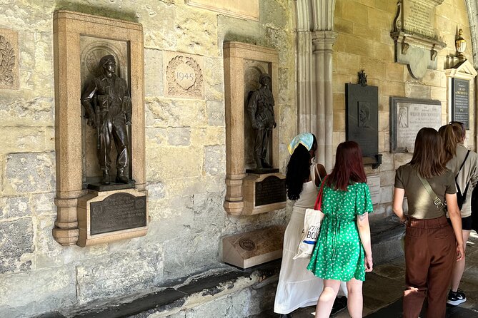 Fast Access Westminster Abbey Private Tour with a London Blue Badge Guide - The College Garden: the 900-year pause