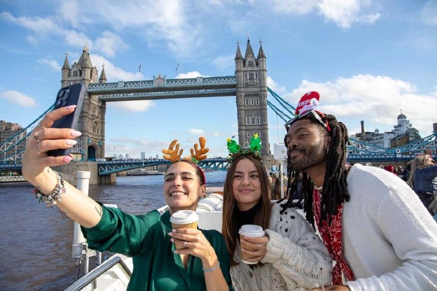 Festive London Christmas Day River Thames Lunch Cruise - Why This Christmas Cruise Works on the Thames