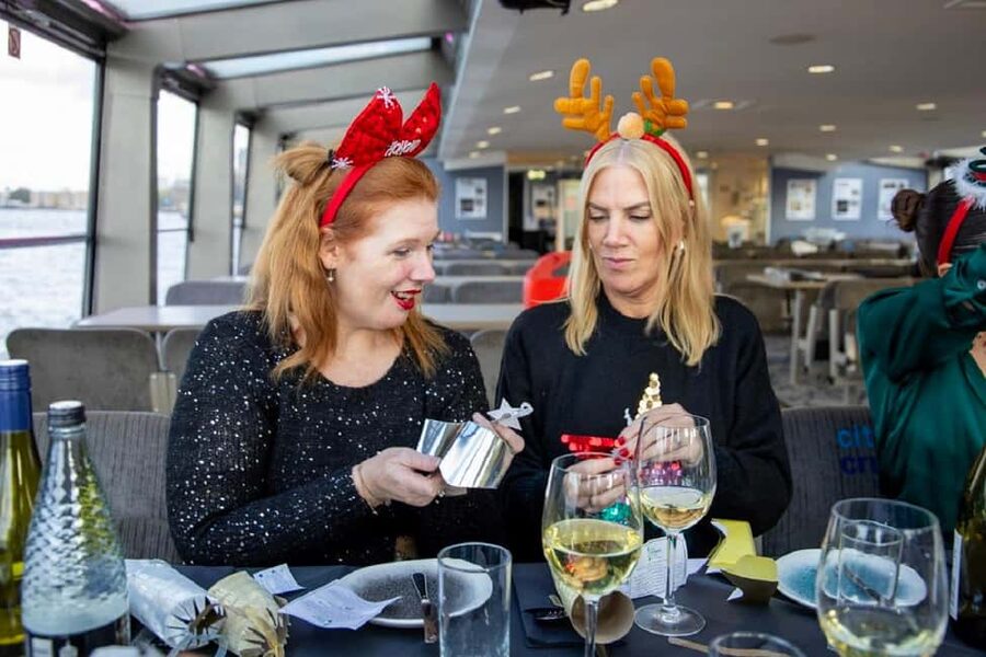 Festive London Christmas Day River Thames Lunch Cruise - The 195-Minute Cruise: What the Day Feels Like