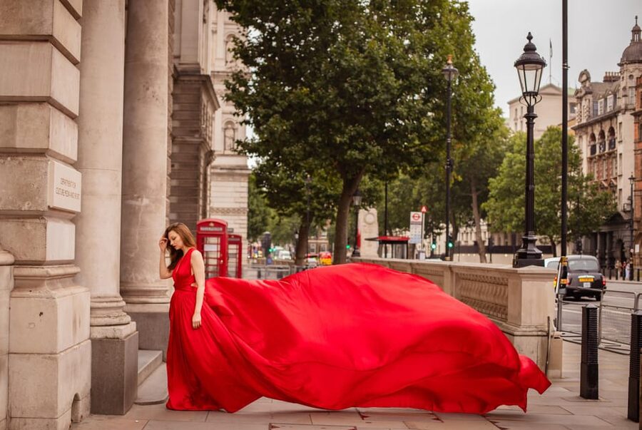 Flying dress professional photoshoot with pro photographer - What You Get Back: 15–30 Edited Photos in a 72-Hour Private Gallery