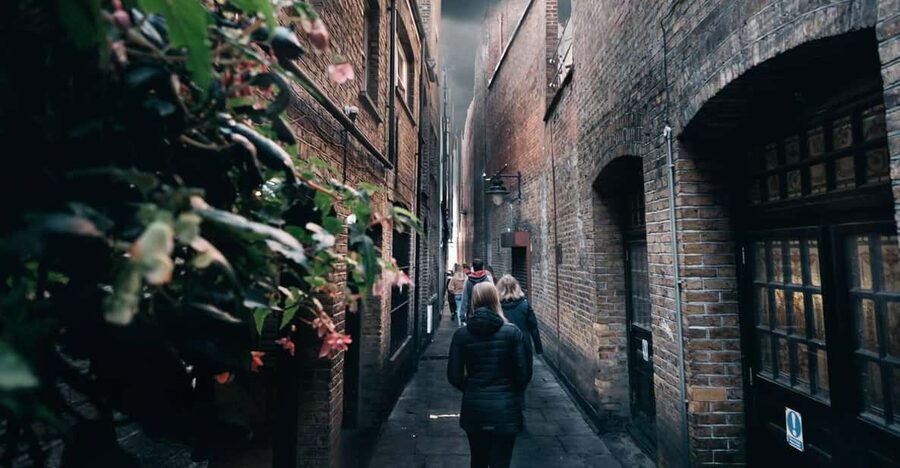 French Language: Original Harry Potter Walking Tour - The Hogwarts House quiz: your attention gets rewarded