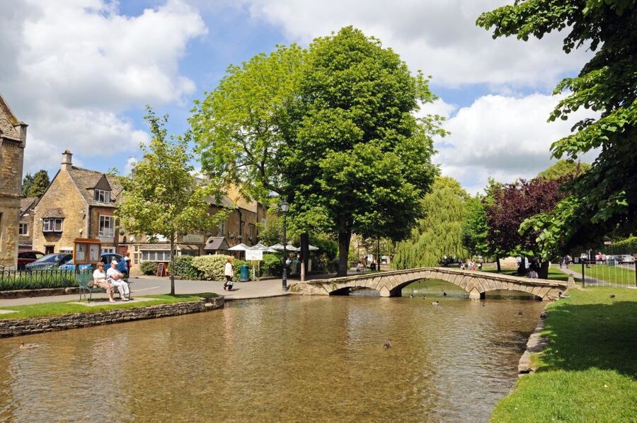 From London: Full-Day Cotswolds Small-Group Tour - Leaving London early from Urban Baristas (South Kensington)