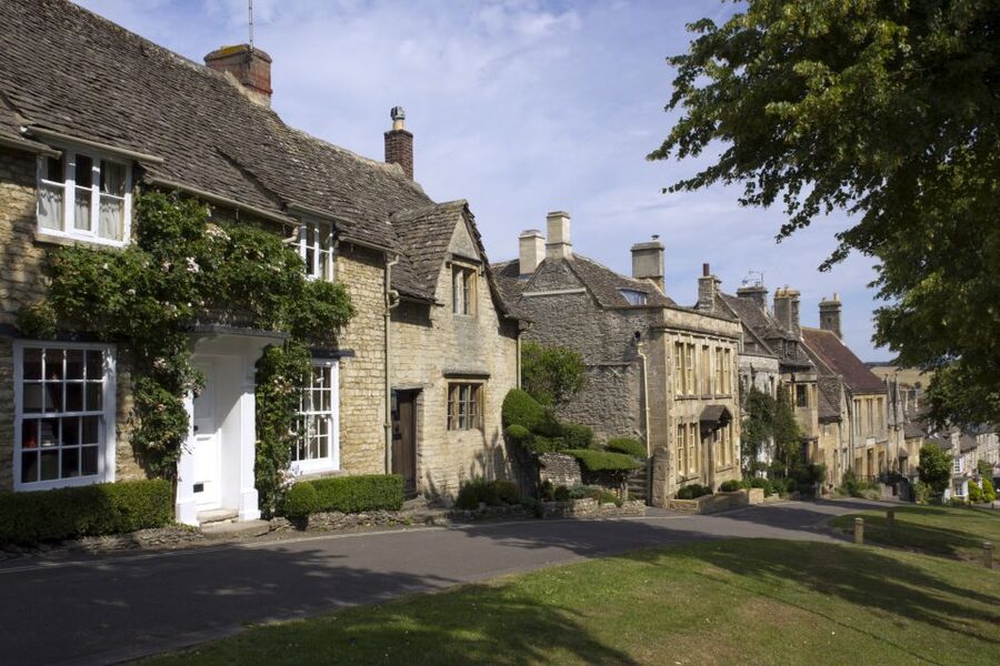 From London: Full-Day Cotswolds Small-Group Tour - Bibury and Arlington Row: classic Cotswolds postcard energy