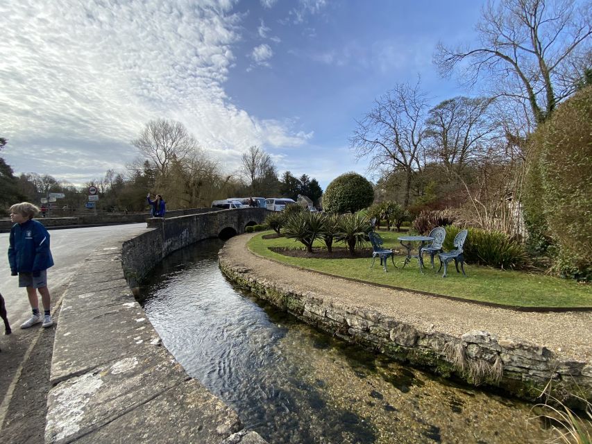 From London: Full-day Cotswolds Tour with Optional Lunch - The historic inn meal stop: A pause you can customize