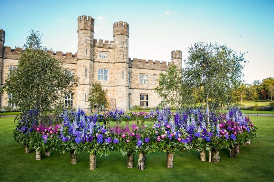 From London: Leeds Castle, Canterbury, Dover and Greenwich - Leeds Castle: a living castle with real rooms and real grounds