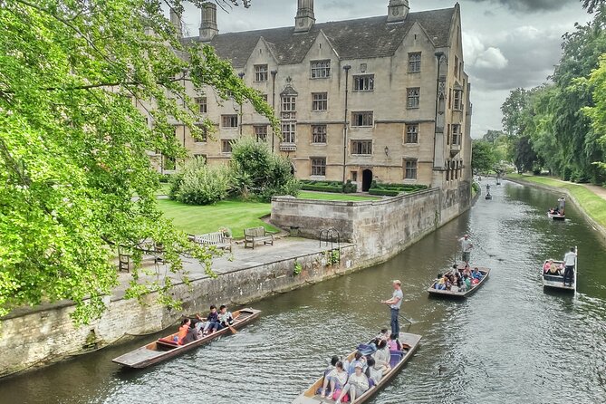From London: Oxford and Cambridge University Town Tour with Guide - A smooth, guided university day from London