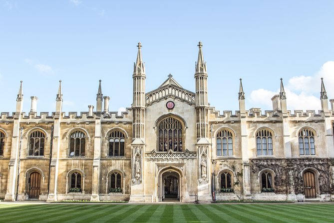 From London: Oxford and Cambridge University Town Tour with Guide - Oxford University: colleges, libraries, and choosing your next move