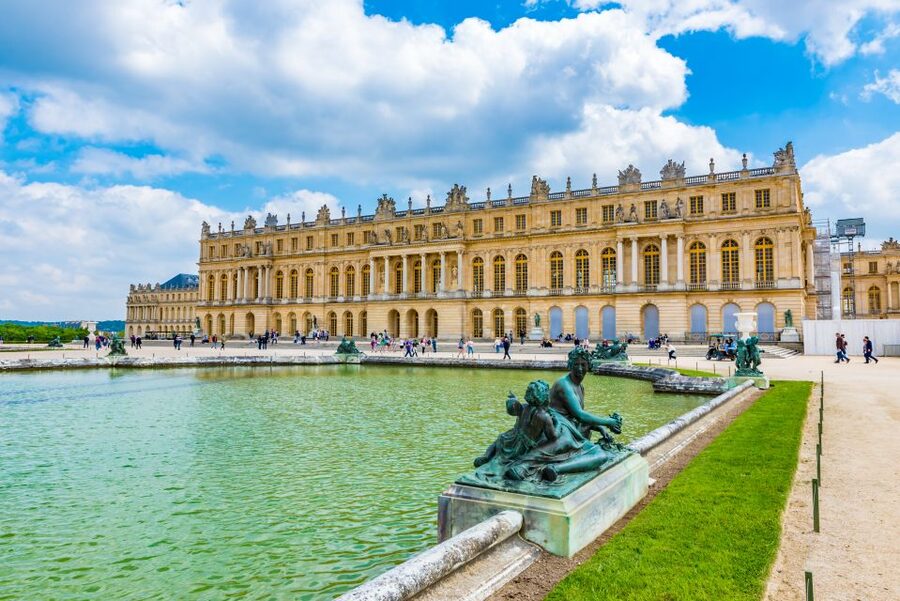From London: Paris Day Trip with Eiffel Tower & Lunch Cruise - Eurostar to Paris: fast tunnel time, real comfort