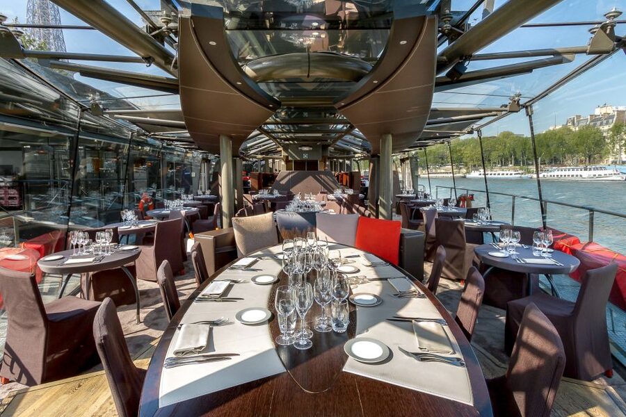 From London: Paris Tour with Sightseeing Bus & Lunch Cruise - What you’ll see from the water (and how to plan photos)