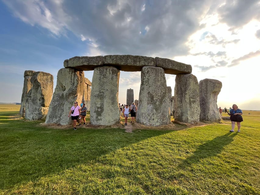 From London: Private Stonehenge Sunrise Viewing & Bath - Who should book this Stonehenge and Bath day trip