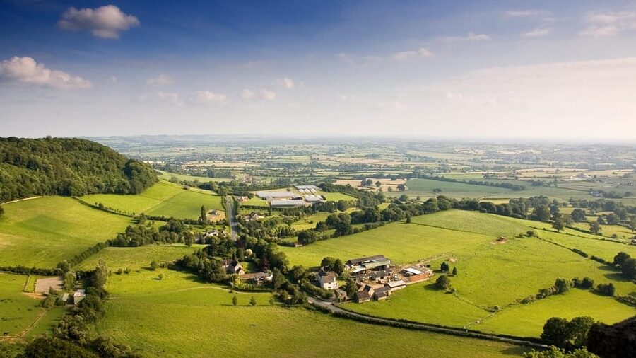 From London: Small Group Stonehenge, Bath & Cotswolds Tour - Key things that make this tour work