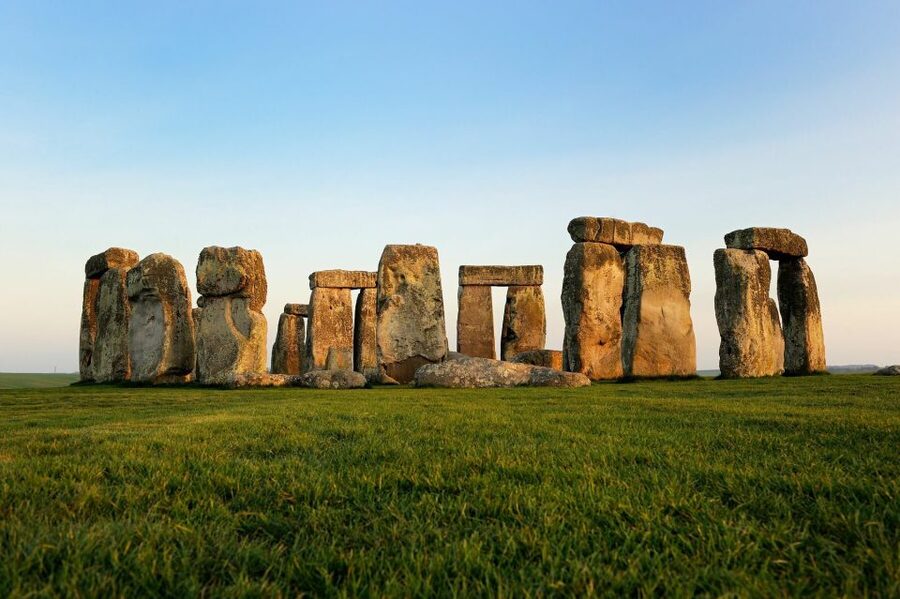 From London: Stonehenge and Bath Full-Day Tour - Key things that make this tour work