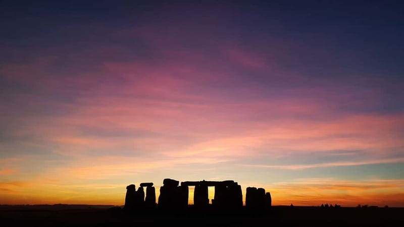 From London: Stonehenge Inner Circle Private Viewing Tour - Photo Opportunities: How to Get Great Shots Without Losing the Moment