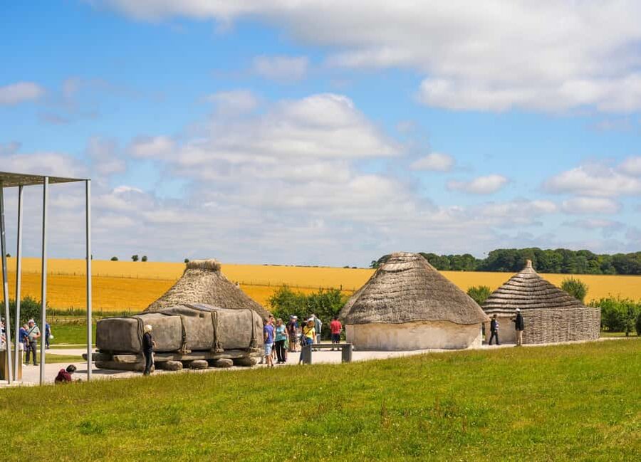 From London: Stonehenge Morning Tour Including Tickets - Comfort on the coach: luxury, air-conditioned, and built for a long day