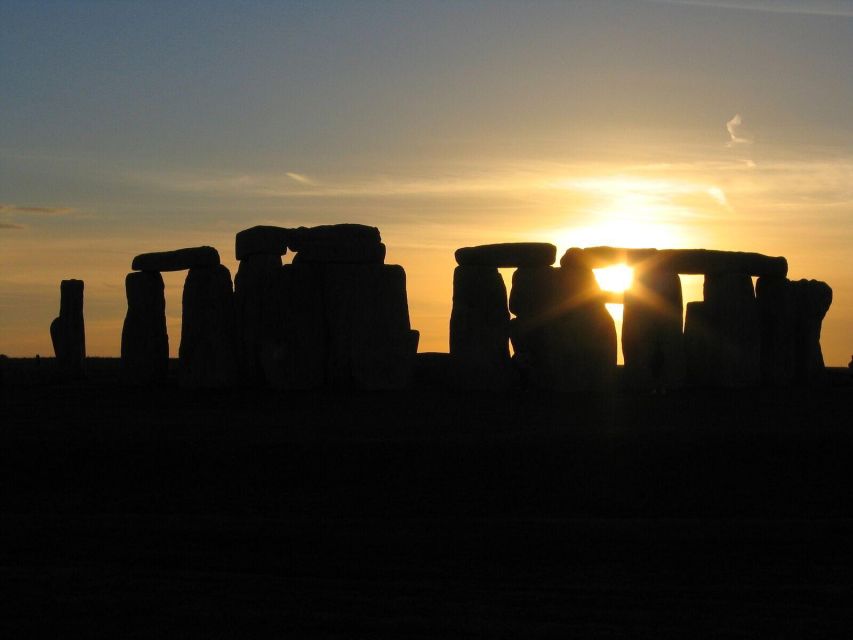 From London: Stonehenge Private Inner Circle Tour with Bath - Private inner-circle time at Stonehenge: what it changes