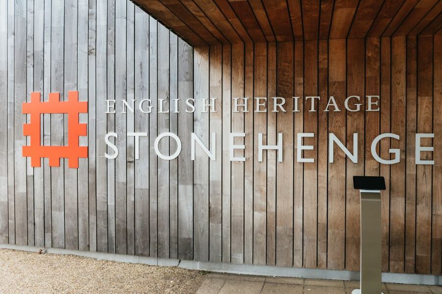 From London: Stonehenge & Roman Baths Full-Day Trip - Stonehenge: using the audio guide to make sense of 5,000 years