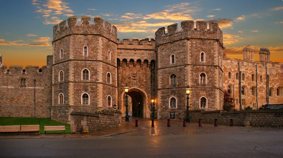 From London: Stonehenge, Windsor and Salisbury Guided Tour - Why this Stonehenge, Salisbury, and Windsor combo works