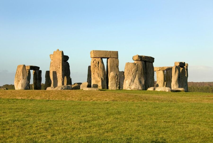 From London: Stonehenge & Windsor Tour - Stonehenge: 5,000+ years, 250 objects, and a clear path for your questions