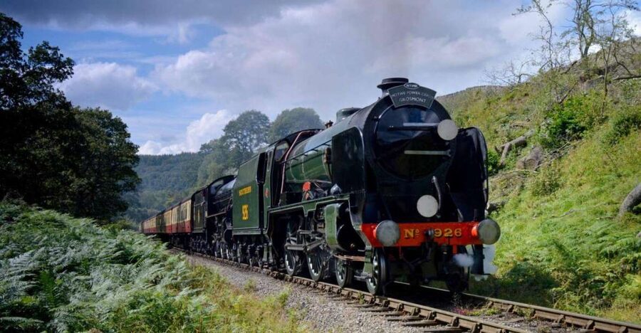 From London: The North York Moors with Steam Train to Whitby - Byland Abbey and the North York Moors Bus Tour: Seeing More Than Just Scenery