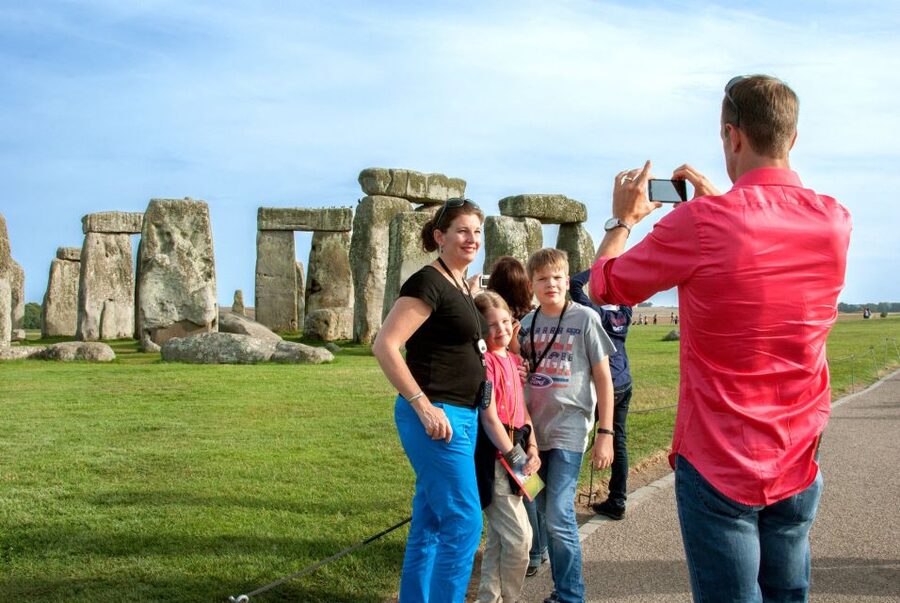 From London: Windsor Castle, Bath, and Stonehenge Day Trip - St. George’s Chapel and the royal resting places
