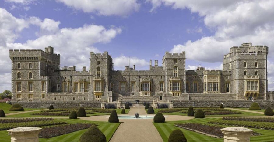 From London: Windsor Castle Full Day Guided Tour By Train - Key things you’ll notice on this tour