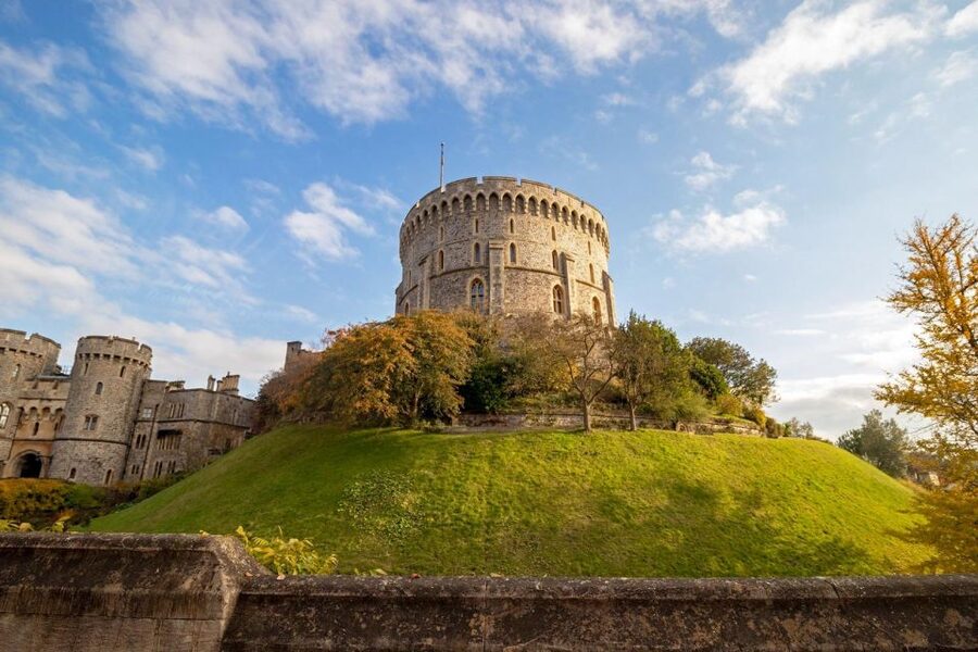 From London: Windsor Castle Full Day Guided Tour By Train - Inside Windsor Castle: State Apartments and St George’s Chapel