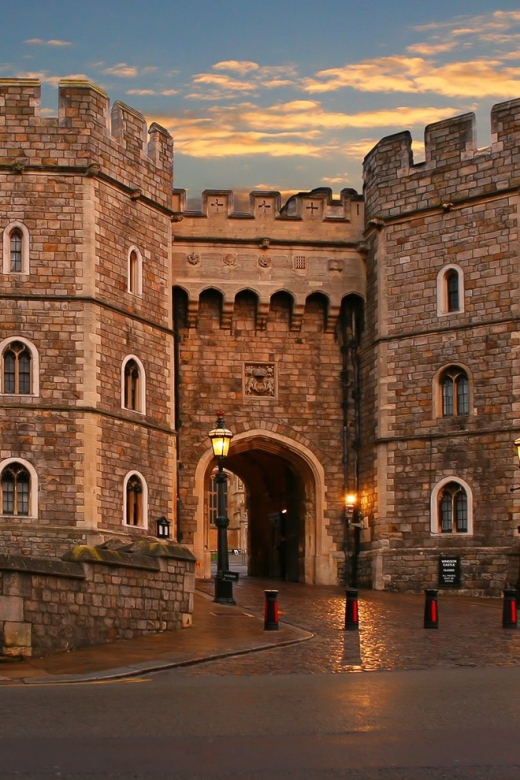 From London: Windsor Castle Royal Afternoon Sightseeing Tour - St George’s Chapel: plan it first because time matters