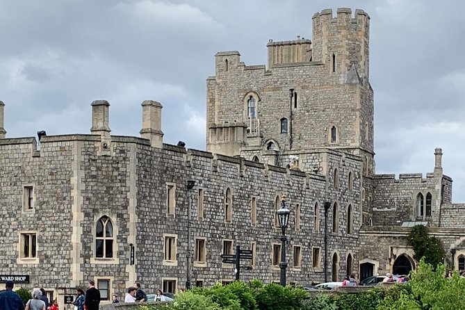 Full Day Excursion Royal London & Windsor in an Iconic London Black Cab - Tower of London: power, punishment, and the Crown Jewels