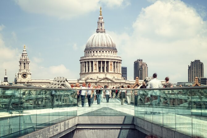 Full Day Private Walking Tour with Skip-the-Line Tower of London - St Magnus the Martyr, Leadenhall Market, Lloyd’s building, and a church-garden twist