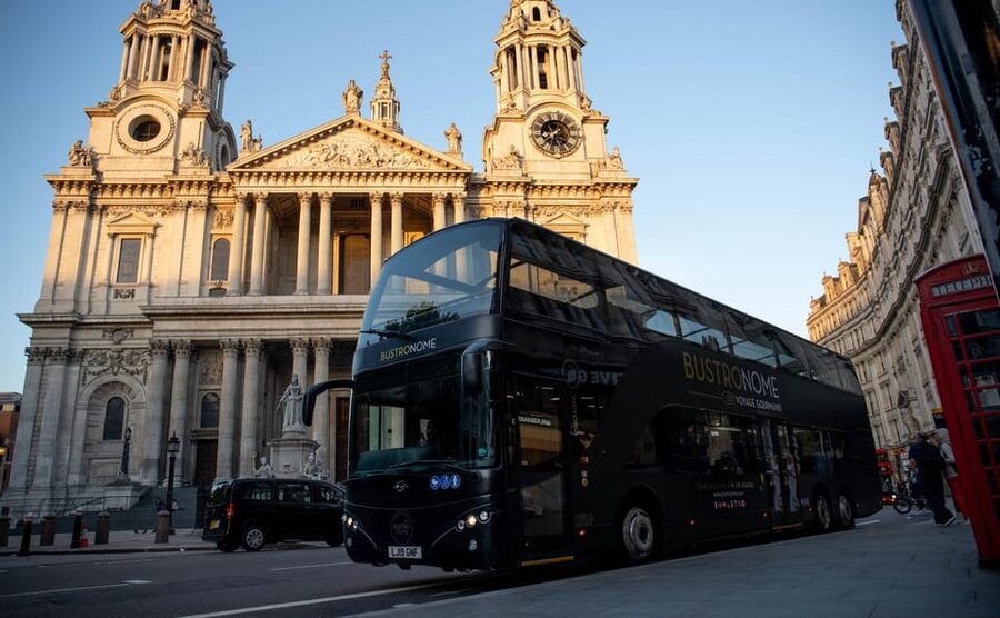 Gastronomic 6-course fine-dining dinner on Luxury London Bus - Getting to 25 Victoria Embankment (Without Stress)