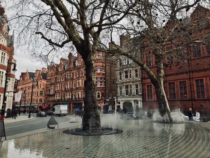 Ghosts and Legends of Mayfair Walking Tour - London - Grosvenor Square to Berkeley Square: from polished streets to macabre legends