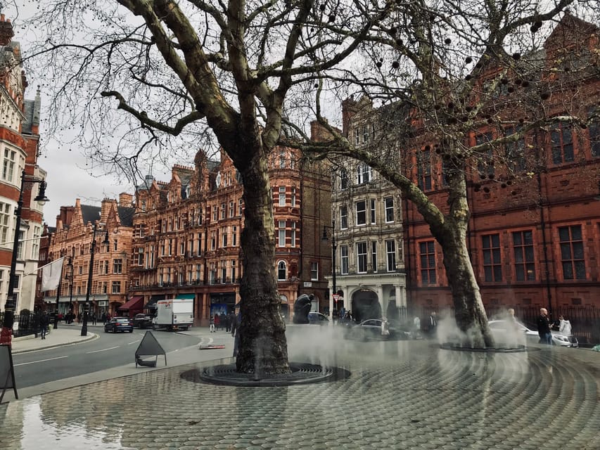 Ghosts and Legends of Mayfair Walking Tour - London - St James’s Palace: the murder most horrid and the murky mystery