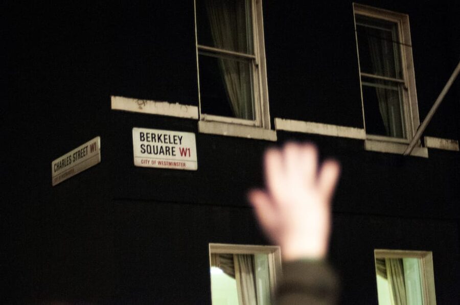 Ghosts and Legends of Mayfair Walking Tour - London - Albemarle Street and the townhouse stop: where the most haunted house in London comes in