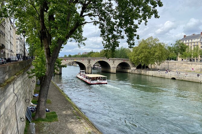 Guided Luxury Paris Day Trip with Optional Lunch at the Eiffel Tower - Eiffel Tower Lunch With Priority Access: The Main Event