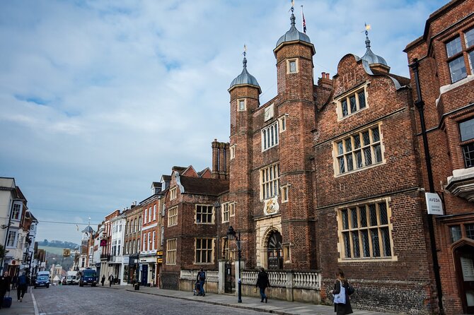 Guildford Walking Tour - Holy Trinity Church: Palladian style and a rebuild after 1740