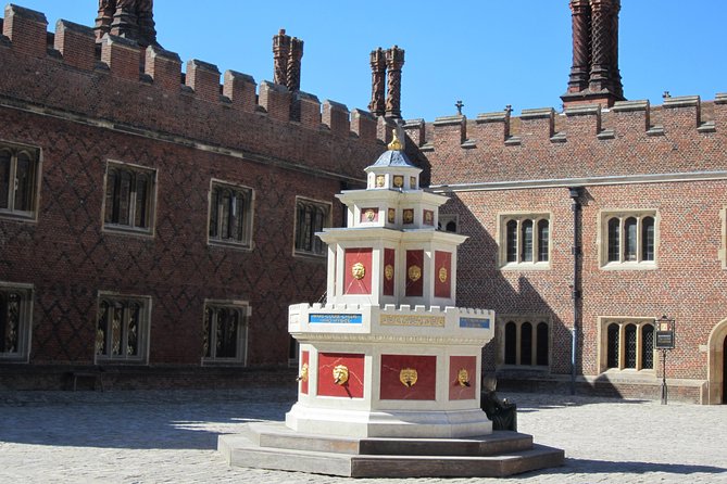 Hampton Court Palace 3hr tour: Henry VIII's & William III's intriguing Palaces - Should you book this Henry VIII and William III tour?
