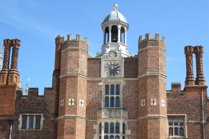 Hampton Court Palace Private Tour - discovering the excesses of Henry VIII - The kitchens stop: where excess shows up in the details